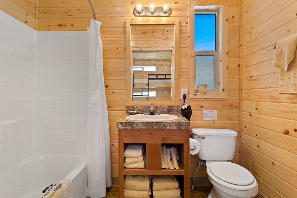 coastal studio cabin bathroom